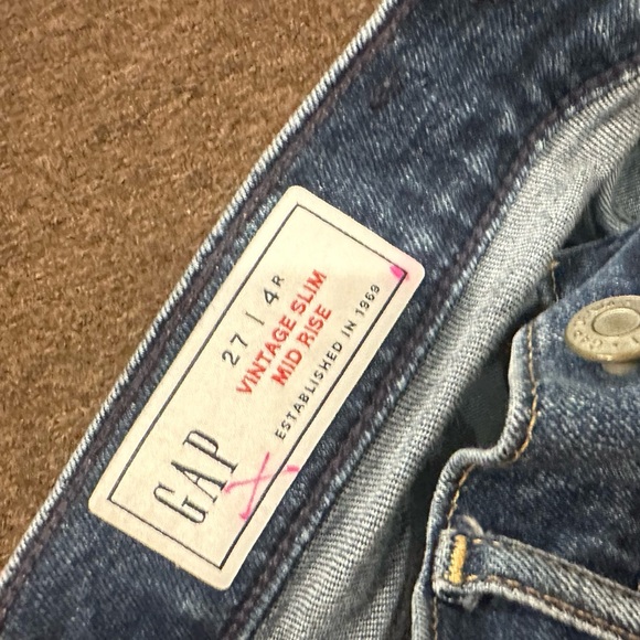 GAP Vintage Slim midrise 27/4R Classic Blue Women's Jeans EUC! - Picture 2 of 4